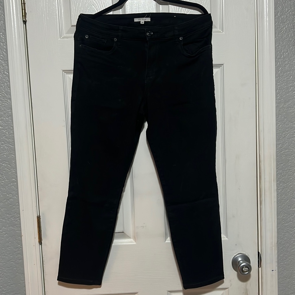 Women’s straight leg jeans